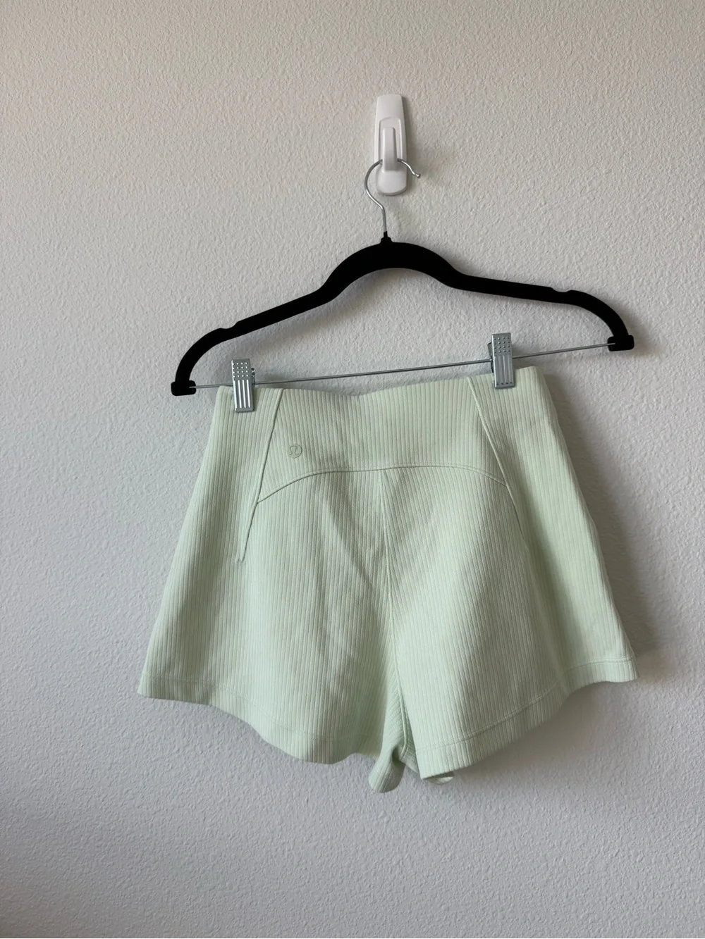 LULULEMON Set in Light green color